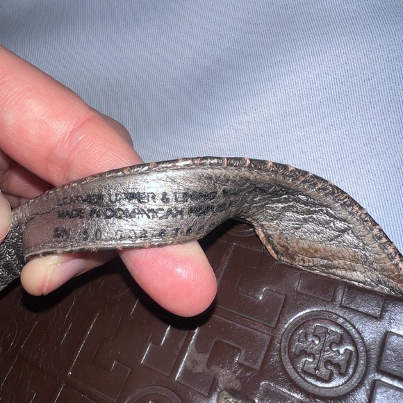 Tory Burch Metallic Grey Python Embossed Leather Thora Flat Thong Sandals Size 7 - Picture 5 of 6